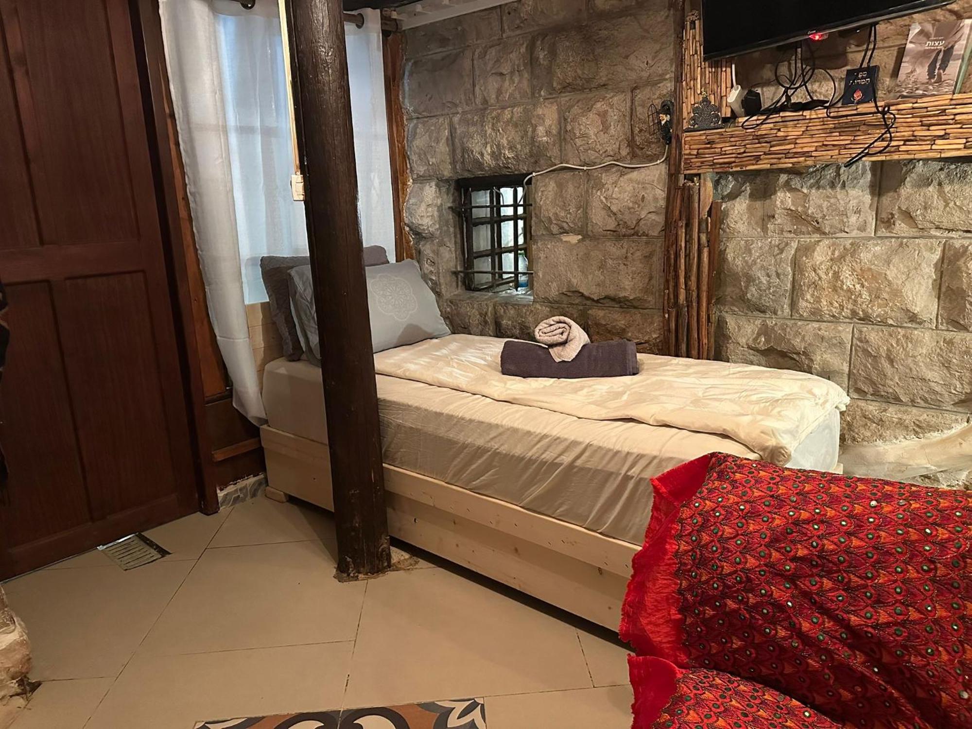 Bed and Breakfast Sweet 'En Kerem View Jerusalem Exterior foto